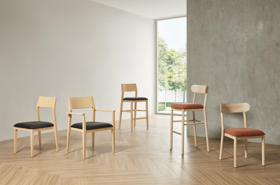 Yumeya Furniture Celebrates 5,000,000th Metal Wood Grain Chair