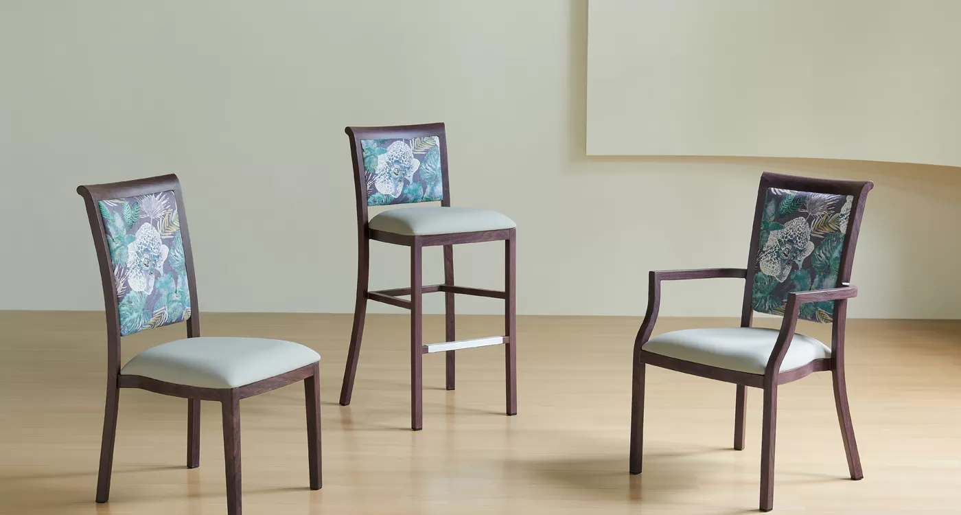 Timeless Elegant Yumeya YL1067 Classic Dining Side Chair