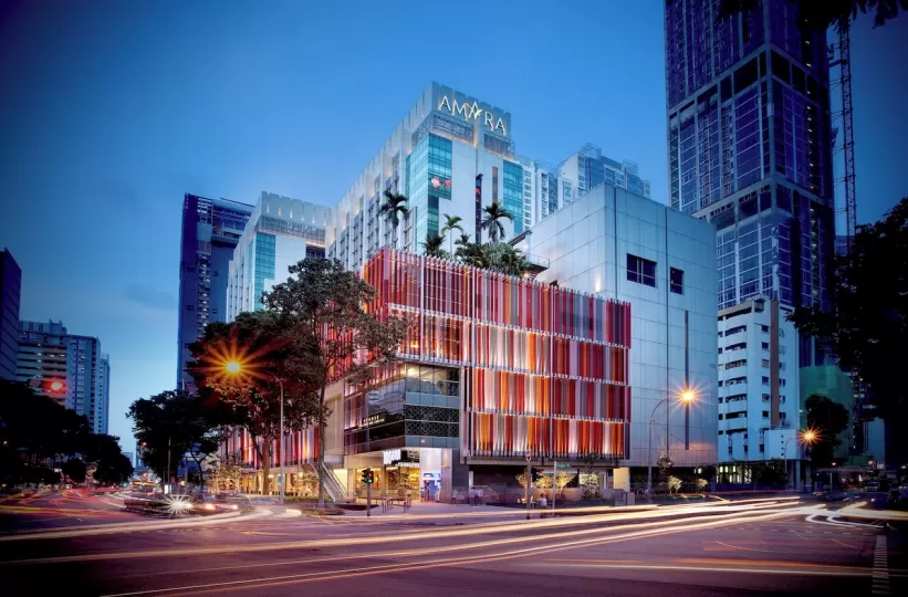 Transforming Banquet Halls: Amara Singapore’s Sustainable and Stylish Upgrade with Metal Wood Grain Chairs